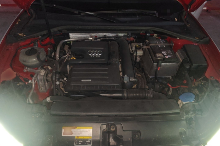 Audi A3 2018 car image #22