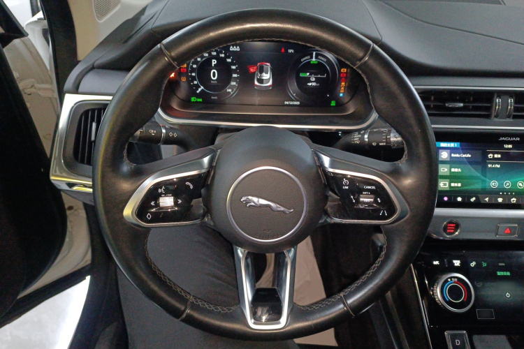 2020 car image #22