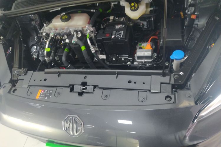 MG 4 EV 2025 car image #22