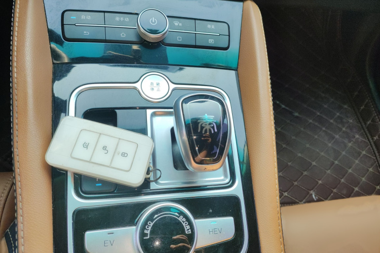 BYD Qin New Energy 2018 car image #22