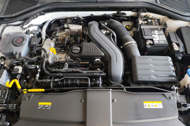 Volkswagen T-Roc 2025 car image #22