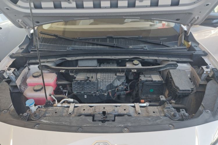 MG ES5 2024 #22 MG ES5 2024 car image #22