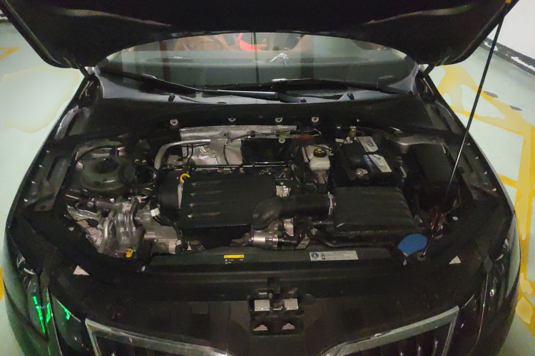 Skoda Octavia 2019 car image #22