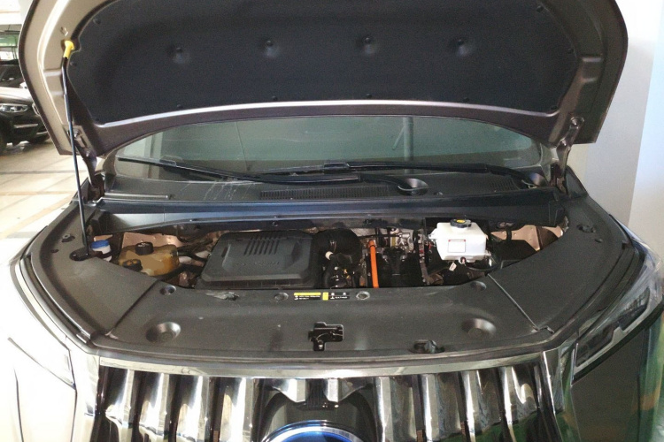 GAC Trumpchi M8 2023 #22 GAC Trumpchi M8 2023 car image #22