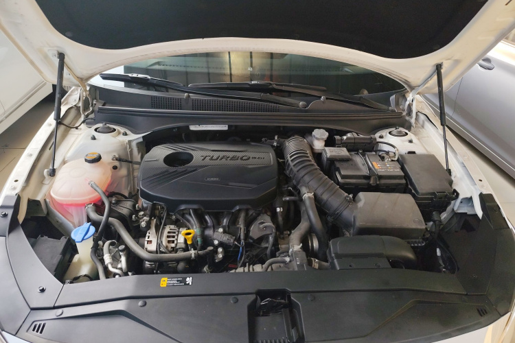 Hyundai Lafesta 2021 car image #22