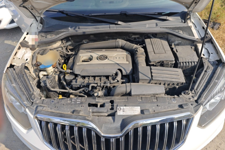 Skoda Yeti 2015 car image #22