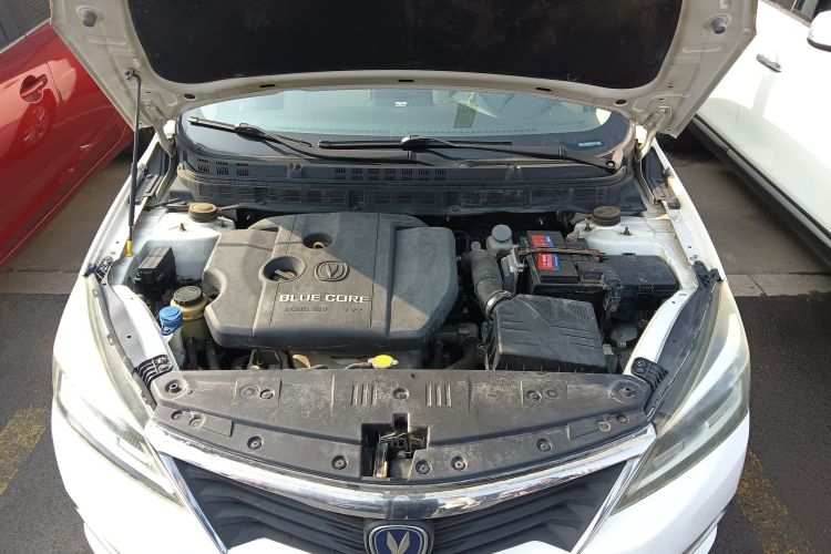 长安 悦翔V7 2017 汽车图片 #22