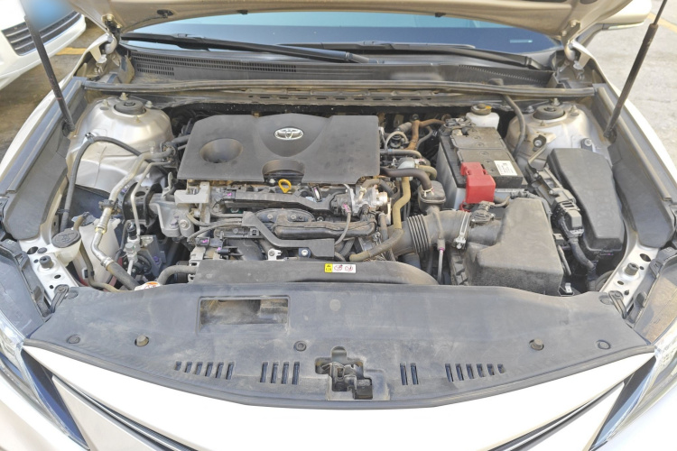 Toyota Camry 2022 immagine di auto #22