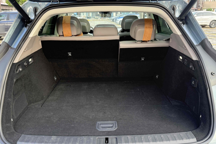 Zeekr 7X 2024 car image #22
