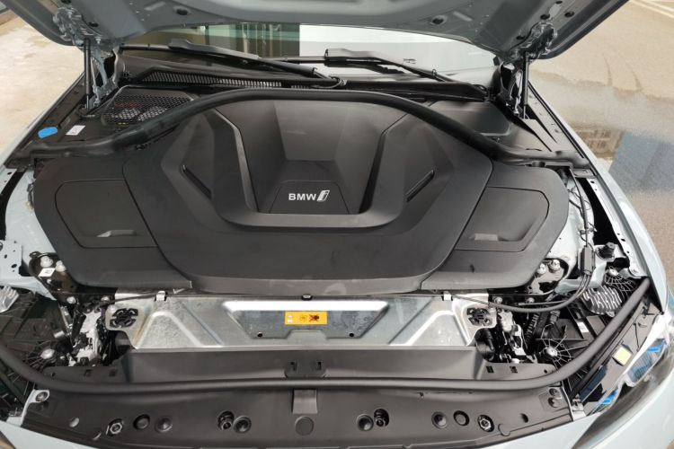 BMW i4 2025 #22 BMW i4 2025 image de voiture #22