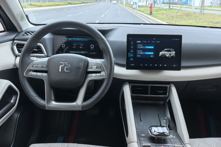 BYD YuanUP 2024 #22 BYD YuanUP 2024 car image #22