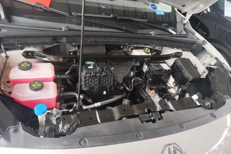 MG ES5 2025 car image #22