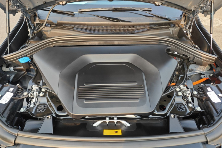 BMW iX1 2023 car image #22