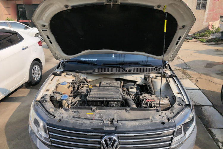 Volkswagen Gran Lavida 2015 car image #22