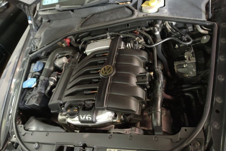 Volkswagen Pheaton 2013 immagine di auto #22