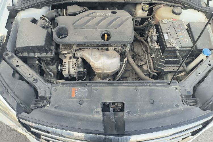 Roewe i5 2020 car image #22
