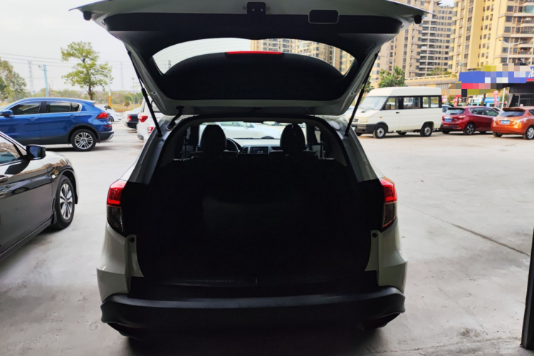 Honda VEZEL 2021 car image #22