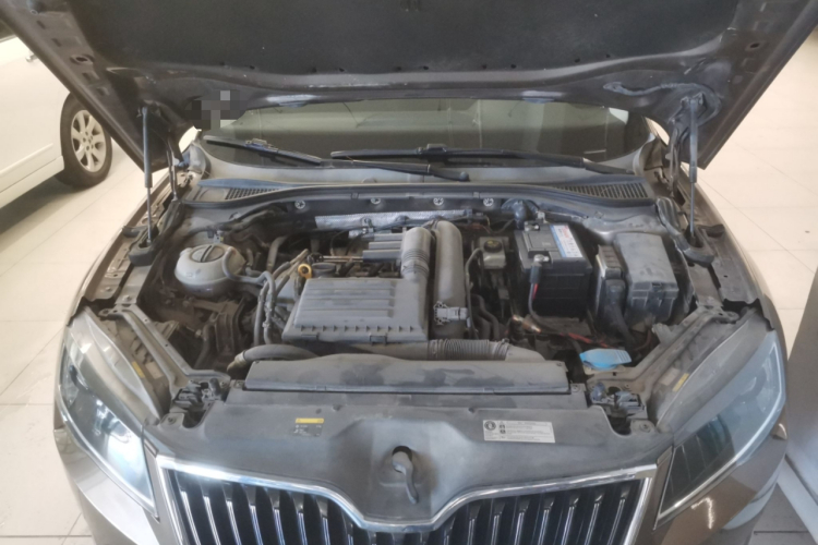 Skoda Superb 2015 car image #22