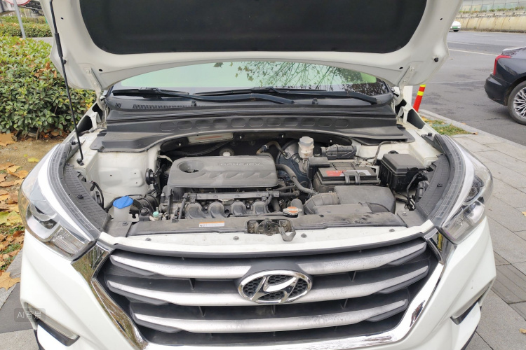 Hyundai ix25 2018 #22 Hyundai ix25 2018 car image #22