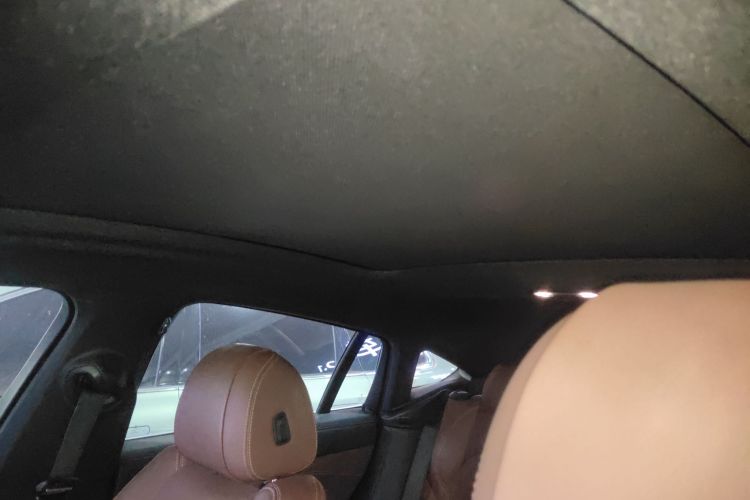 BMW X6 2020 car image #22