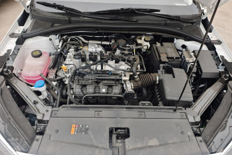 Roewe i5 2025 car image #22
