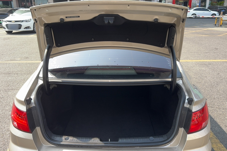 GEELY Emgrand GL 2017 #22 GEELY Emgrand GL 2017 immagine di auto #22