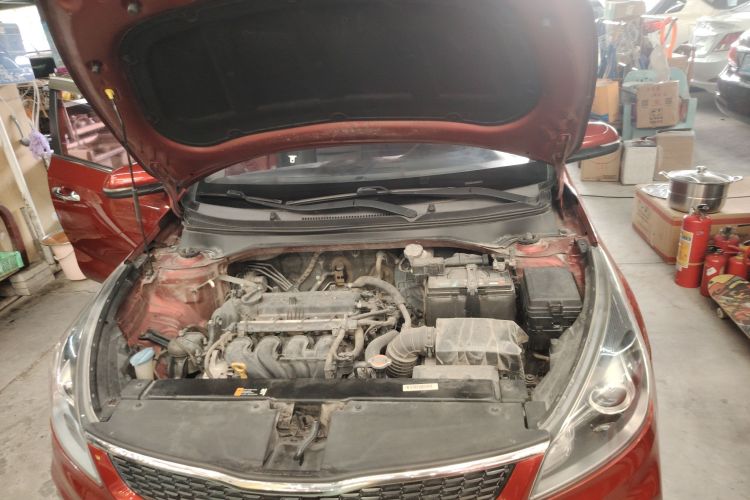 Kia K2 2018 imagen de coche #22