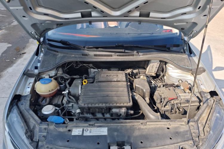 Santana 2021 car image #22