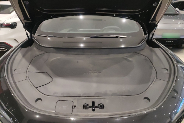 Avatr 12 2024 car image #22