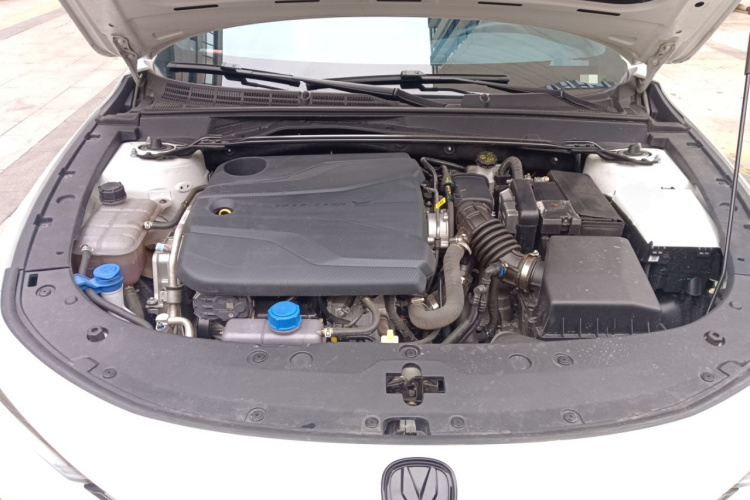 Changan UNI-V 2024 car image #22