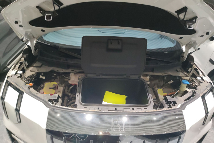 极氪 极氪009 2023 汽车图片 #22