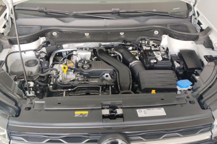 Volkswagen Tharu 2024 car image #22