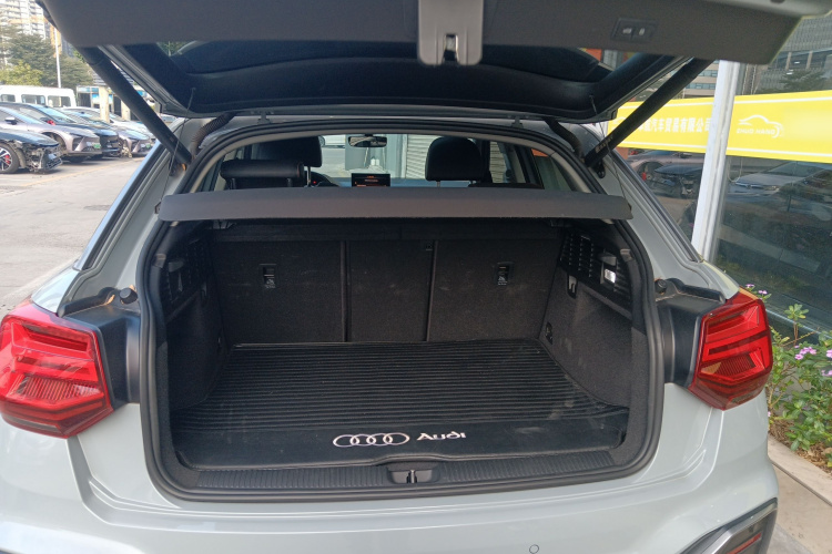Q2L e-tron 2022 car image #22