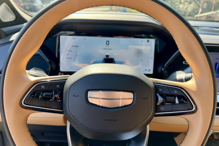 GEELY 2023 car image #22