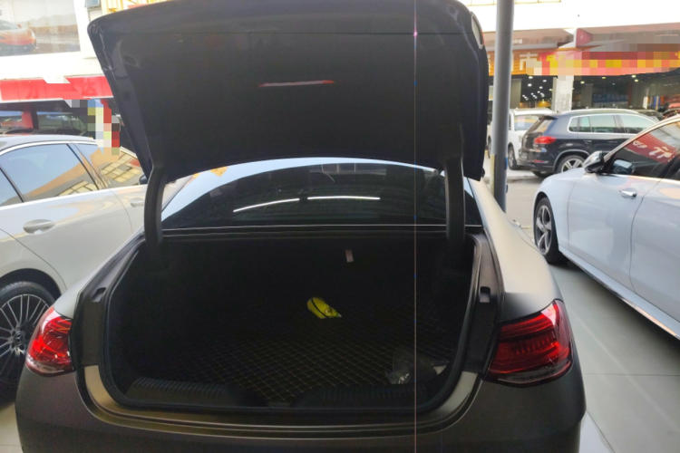 Mercedes-Benz CLS Class 2024 immagine di auto #22