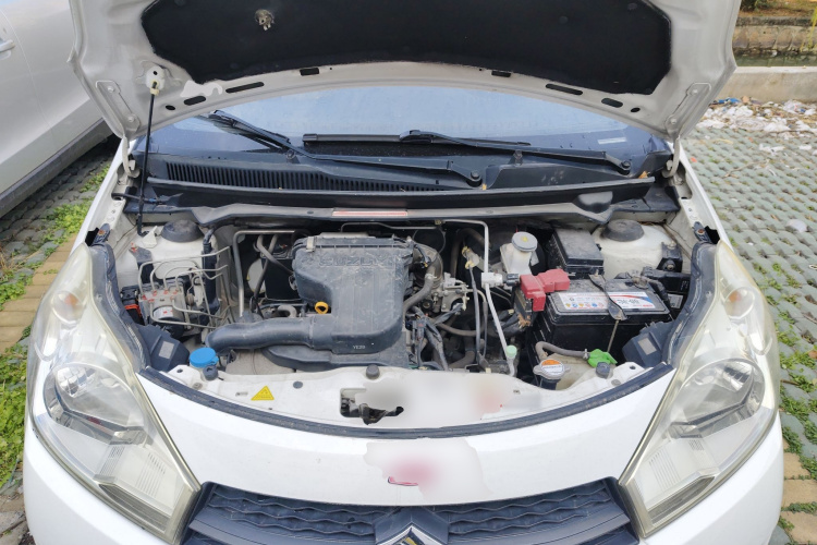 Suzuki 2015 car image #22