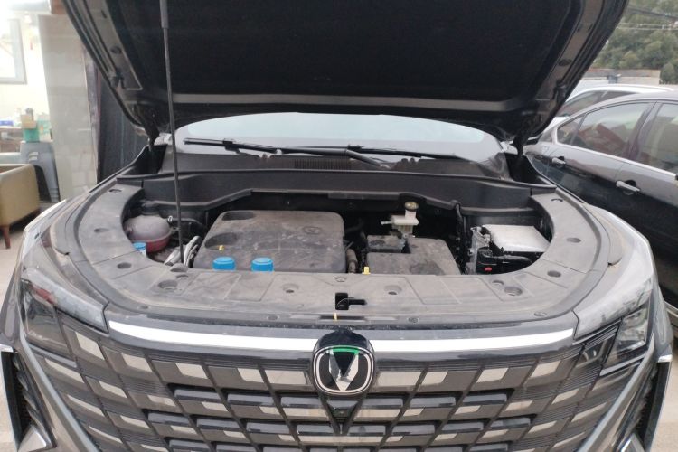 Changan UNI-Z PHEV 2024 #22 Changan UNI-Z PHEV 2024 car image #22