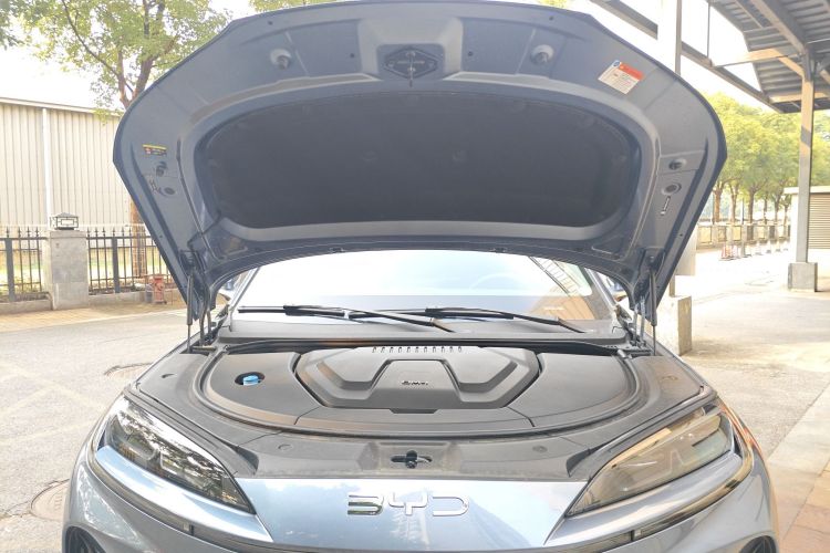 BYD Sea Lion 07 DM-i 2025 car image #22