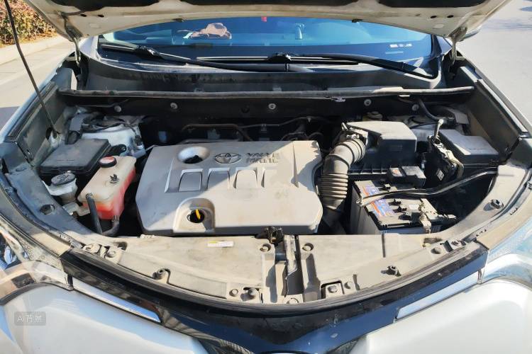 Toyota RAV4 2018 car image #22