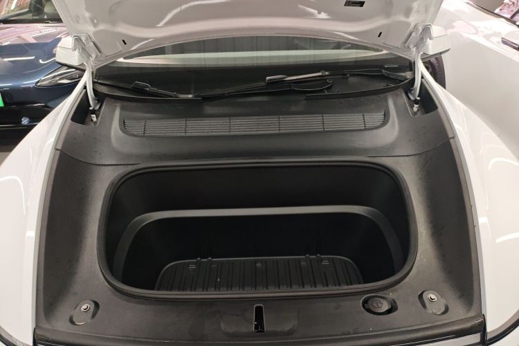 特斯拉 Model Y L 2025 汽车图片 #22