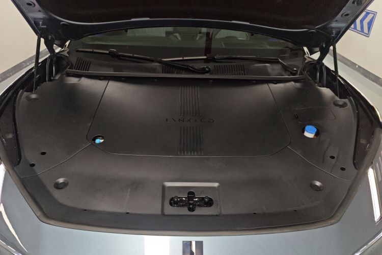 Lynk & Co 2024 car image #22