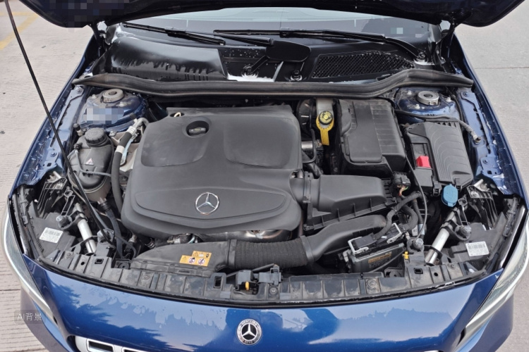 Mercedes-Benz GLA Class 2019 car image #22