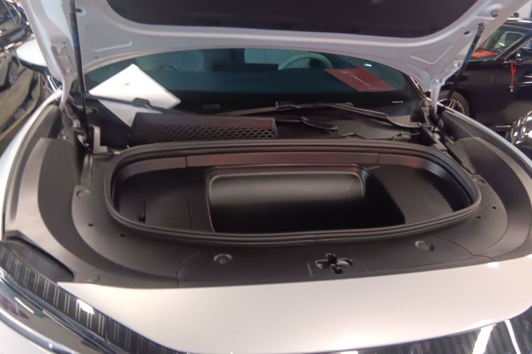 BYD SongL EV 2025 #22 BYD SongL EV 2025 car image #22