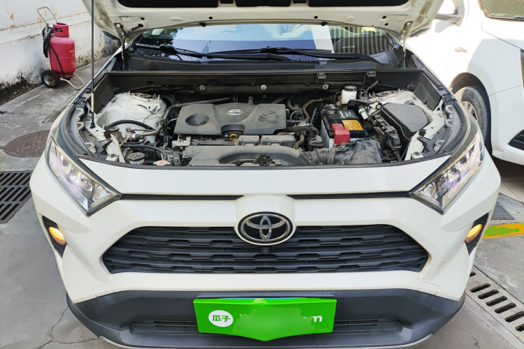 Toyota RAV4 2020 car image #22