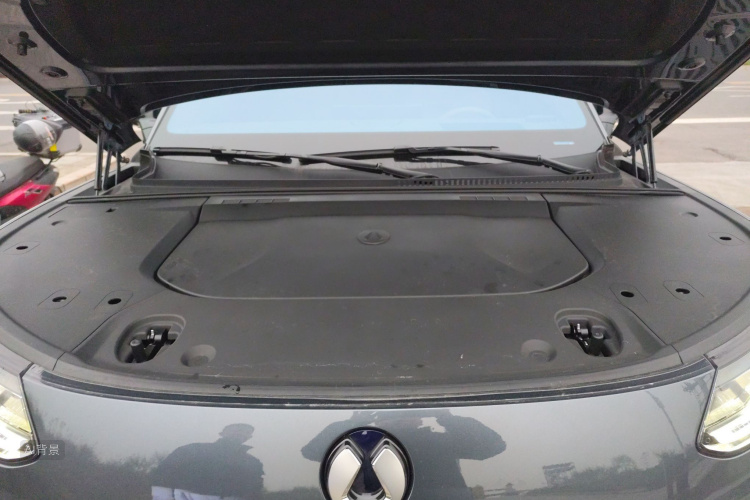 Denza N9 2025 car image #22