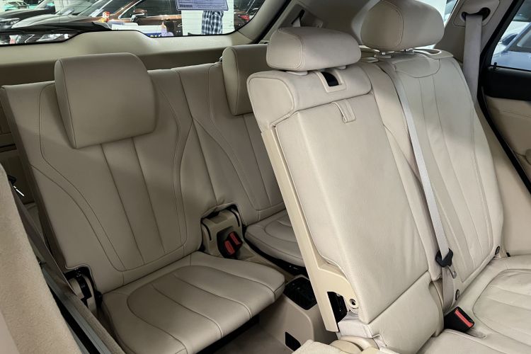 BMW 2015 car image #22