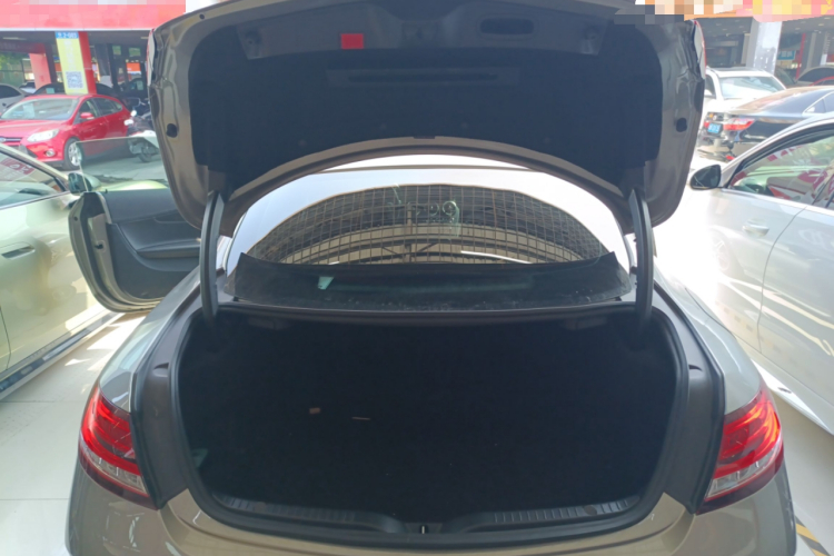 Mercedes-Benz C Class (Imported) 2020 #22 Mercedes-Benz C Class (Imported) 2020 car image #22