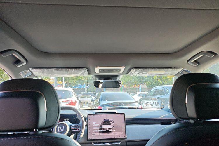 Zeekr 7X 2025 car image #22