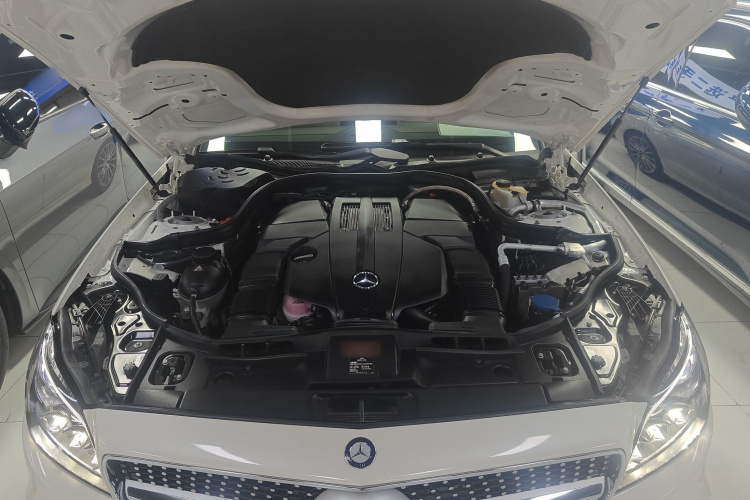 Mercedes-Benz CLS Class 2017 car image #22