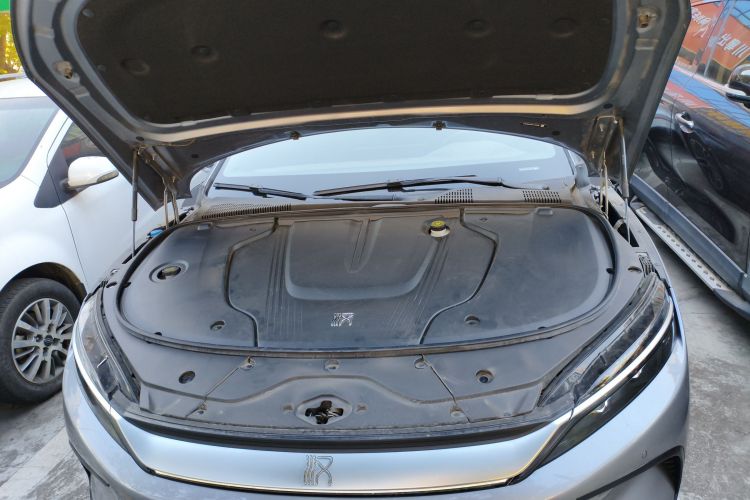 BYD Han 2023 immagine di auto #22